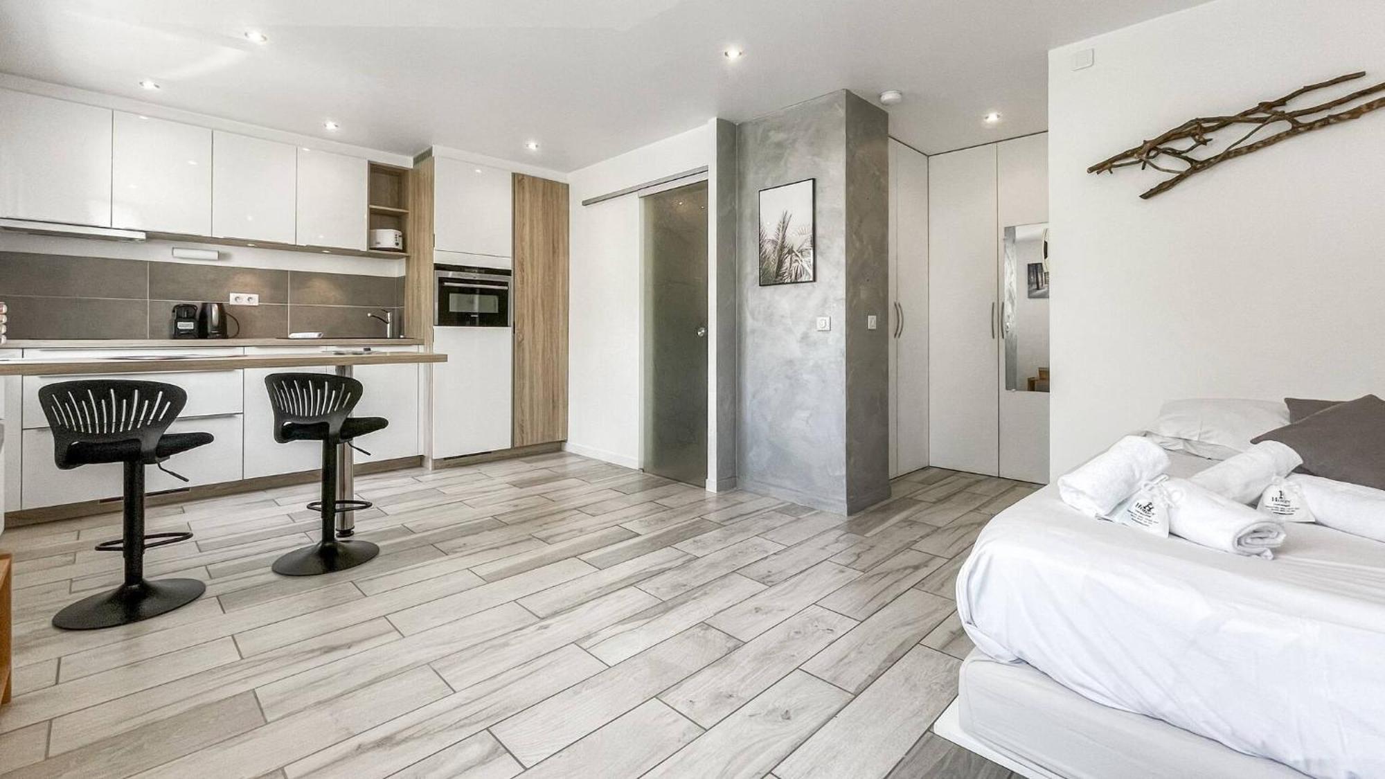 Homey Tidy - New / Proche Centre Annecy / Parking Gratuit / Logement Entierement Equipe מראה חיצוני תמונה